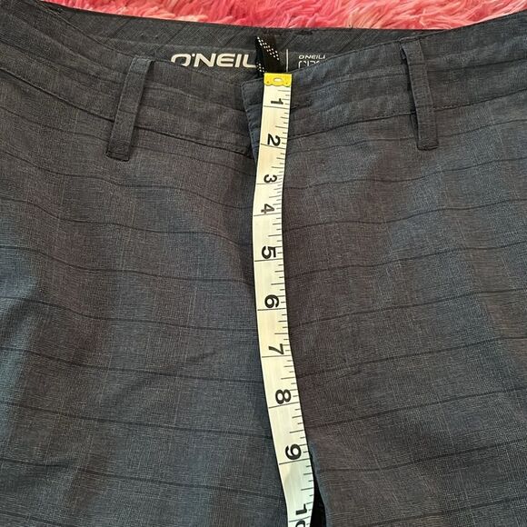 O'Neill Men's Crossover Hybrid Shorts, Excellent worn  once shorts, size 30 - Picture 8 of 13